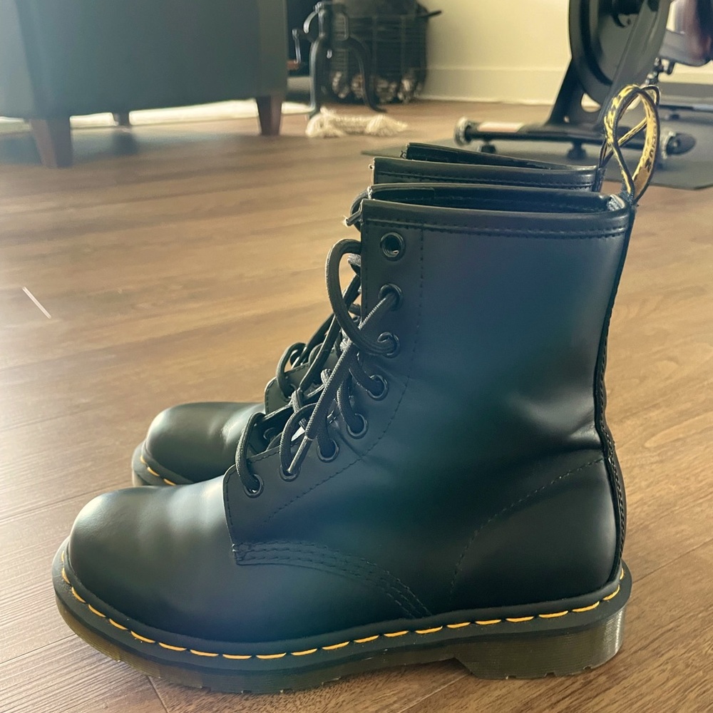Dr Martens 1460 Women’s Smooth Leather Boots